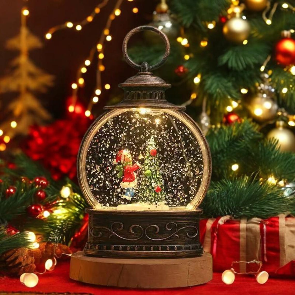 Christmas Snow Globe Lantern: Nativity Scene Wind Lamp